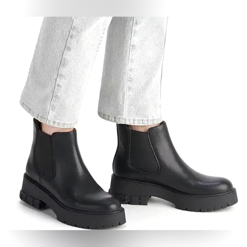 Coach leather Reid Bootie. Chelsea bootie style. Size 9.5M